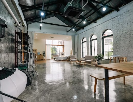 Dimitri House and Studio